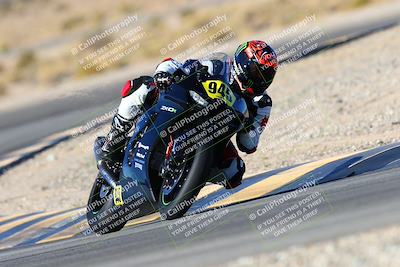 media/Jan-09-2022-SoCal Trackdays (Sun) [[2b1fec8404]]/Turn 11 (935am)/